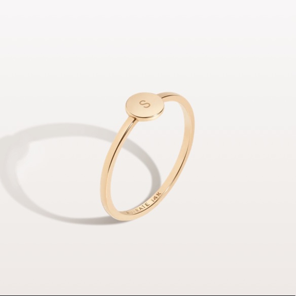 *MY RING SAYS ‘E’* 14K gold mini medallion ring from Aurate
